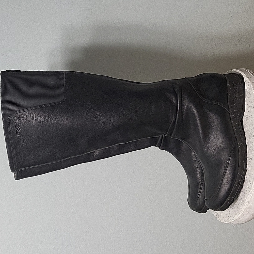 Teva Afton Tall Leather Knee High Boots EUC Black size 7